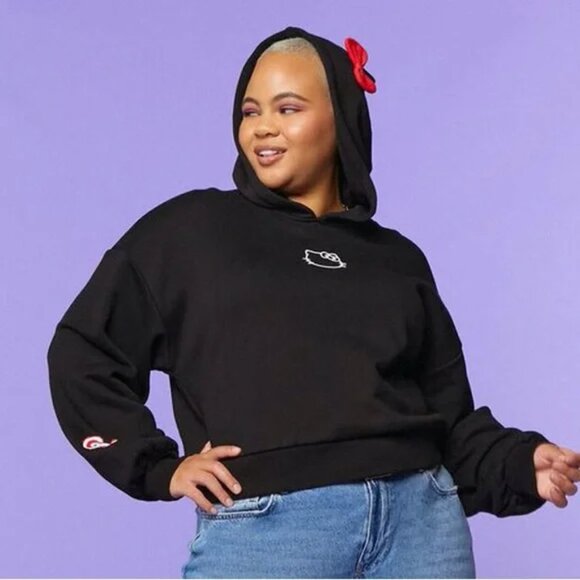 Hello Kitty Forever 21 Black Crop Hoodie Red Bow Size 1X Women’s Sweatshirt - Picture 7 of 7